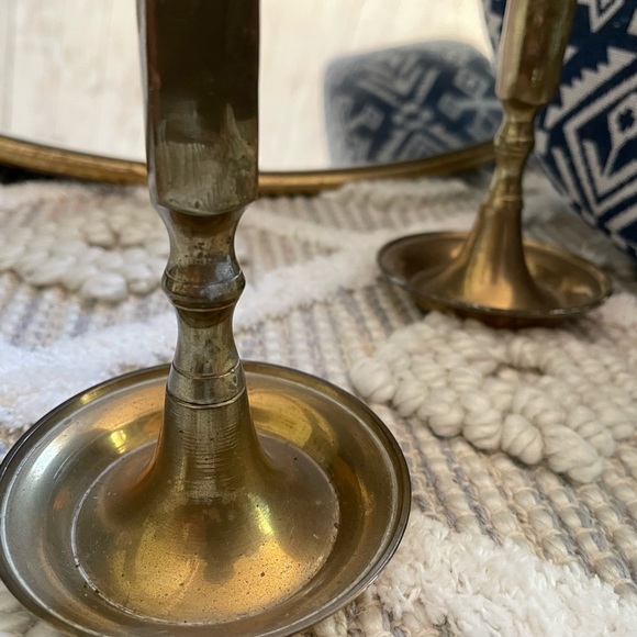 Set of Brass candle holders, both 7 inches tall - Picture 4 of 4